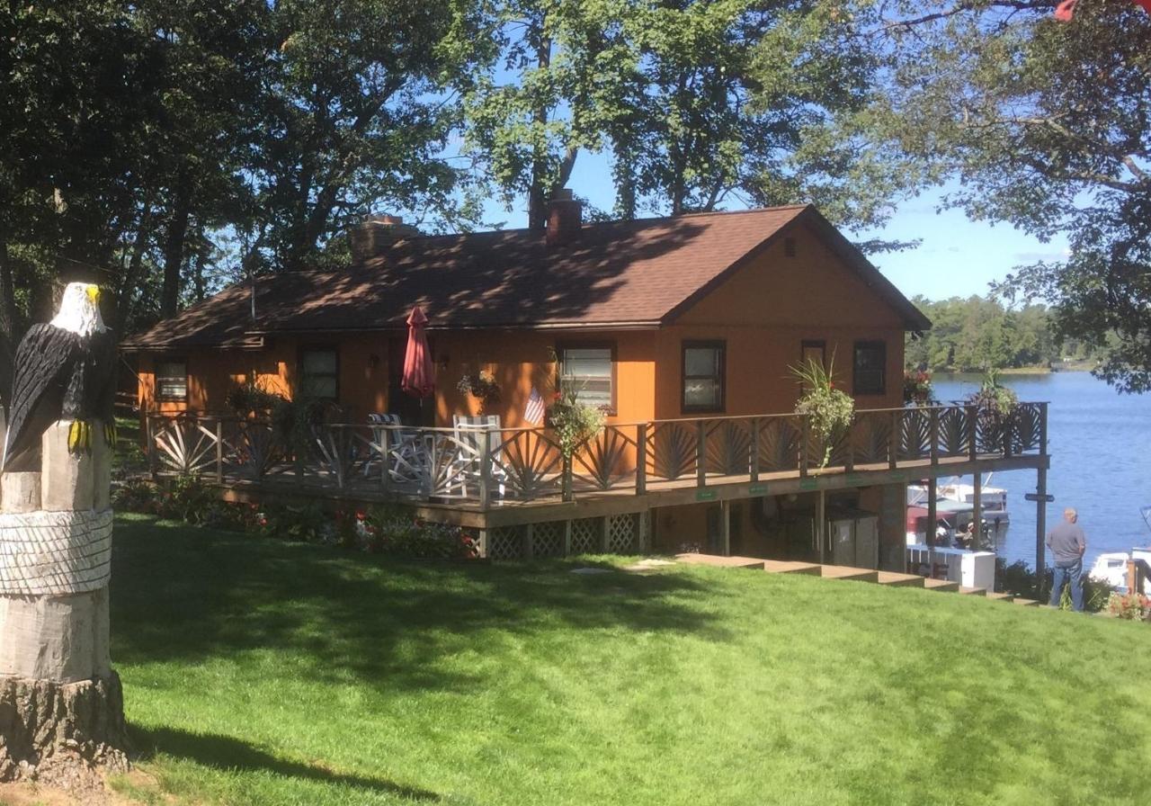 Clear Lake Resort Вест-Бренч Екстер'єр фото